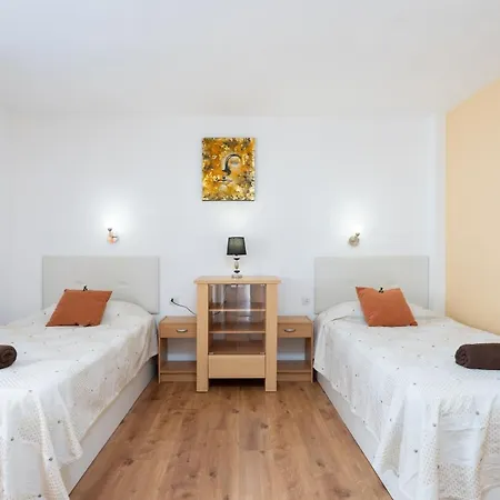 Апартаменты Centro Эль-Медано