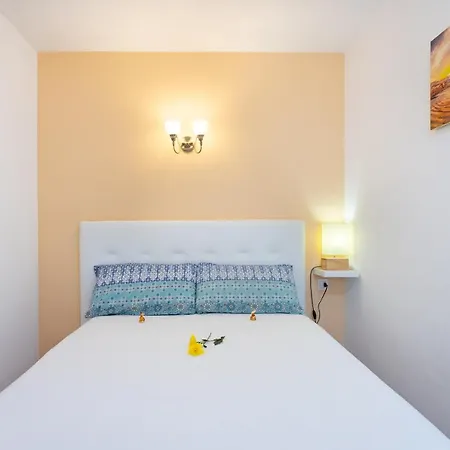 Апартаменты Centro Эль-Медано